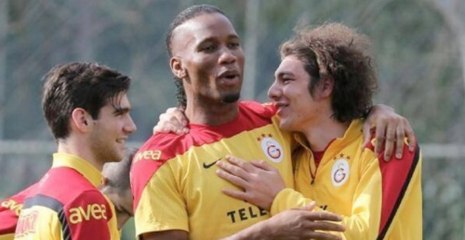 Drogba, Salih Dursun'la Yakından İlgilendi
