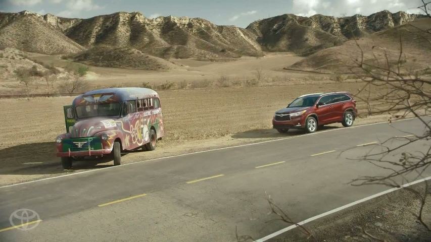 Le Toyota Highlander fait son (Muppet) Show