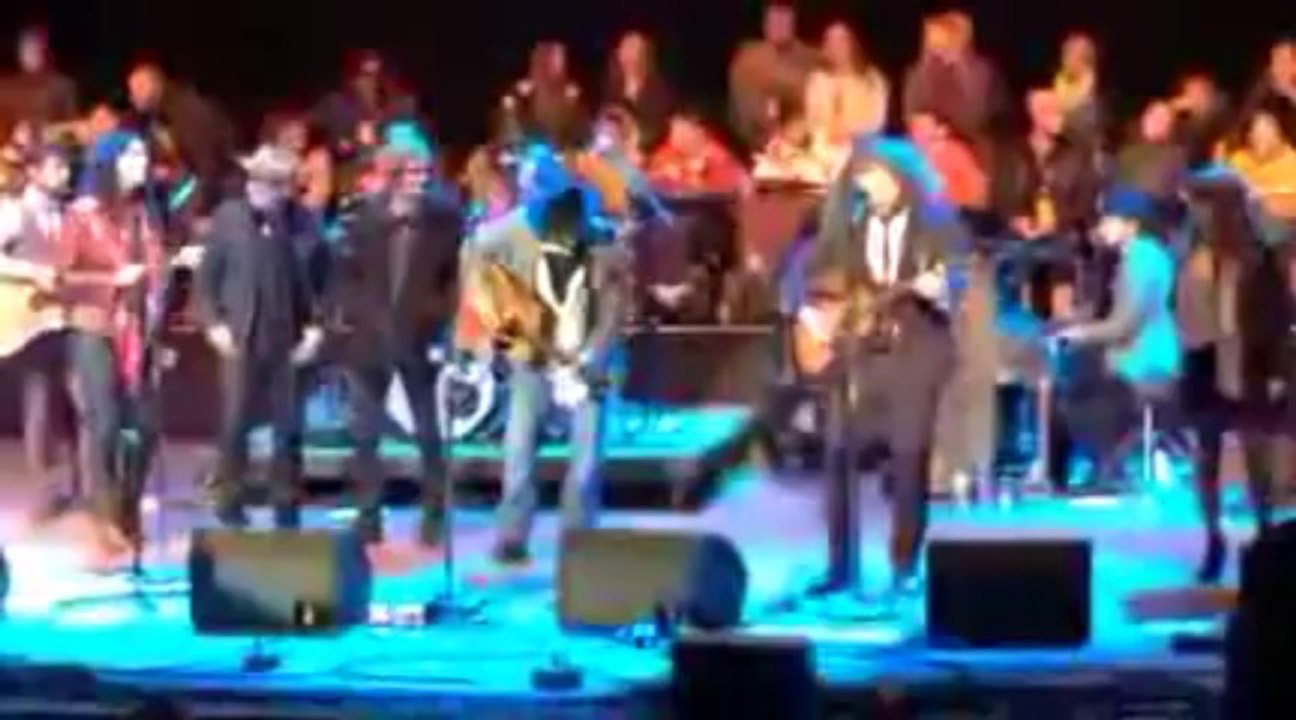 Neil Young & Friends - Tribute to Lou Reed at 2013 Bridge School Benefit Concert (HD) (Low)