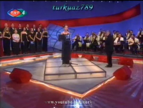 Ebru ÖZÇENGEL-Bir Kara Gözlüye Ay Balam Tutulup Yanmışam