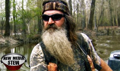 DUCK DYNASTY Phil Robertson's Anti-Gay Comments Get Twitter Talking but He's Back on TV