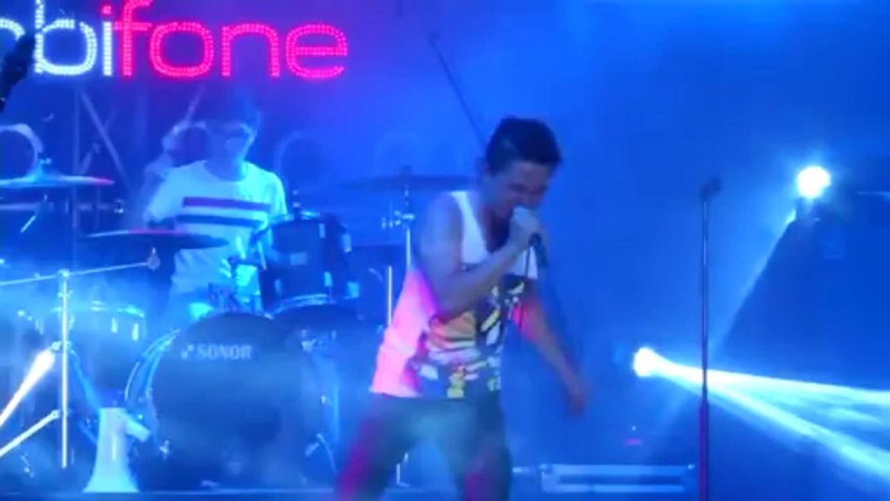 [MobiFone RockStorm 2013 - Đà Nẵng] Em Về Giữa Mênh Mông - KOP