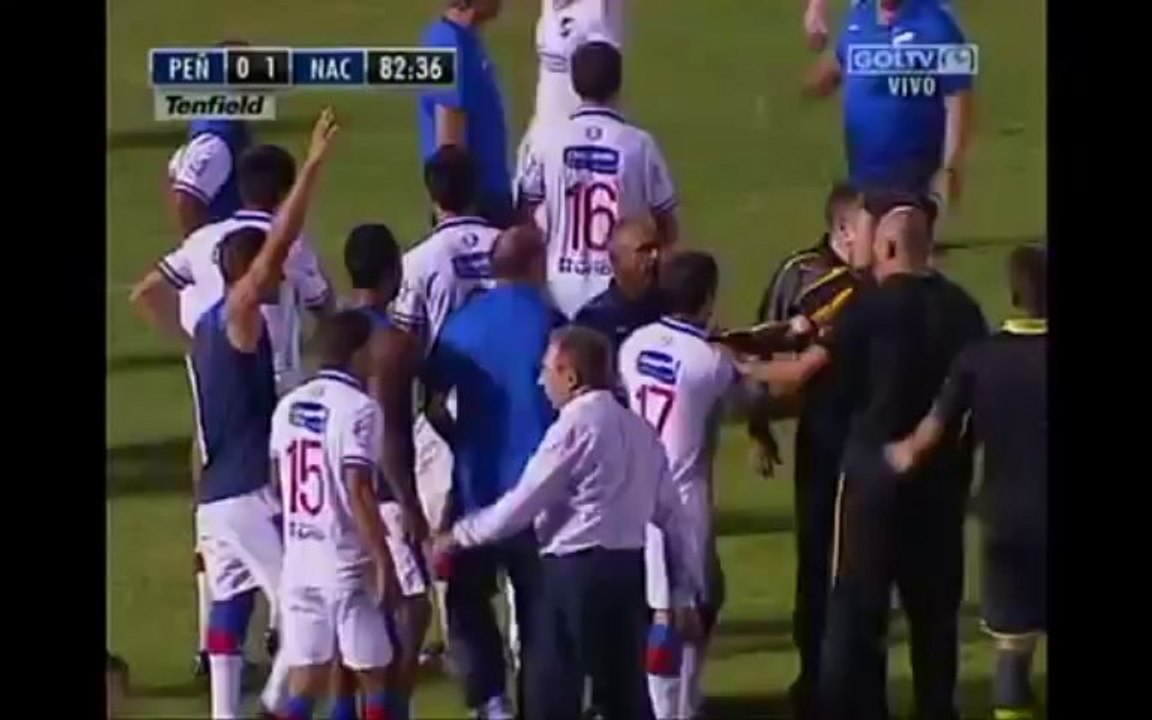 Brutal Pelea Nacional vs Peñarol