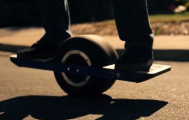 Onewheel is a revolution :The Self-balancing electric skateboard
