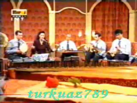 Eda KARAYTUĞ-Bir Hüzzam Şarkı Gibi (Ne Bekledim Sevgiden Ne Kaldı Bak Elimde)