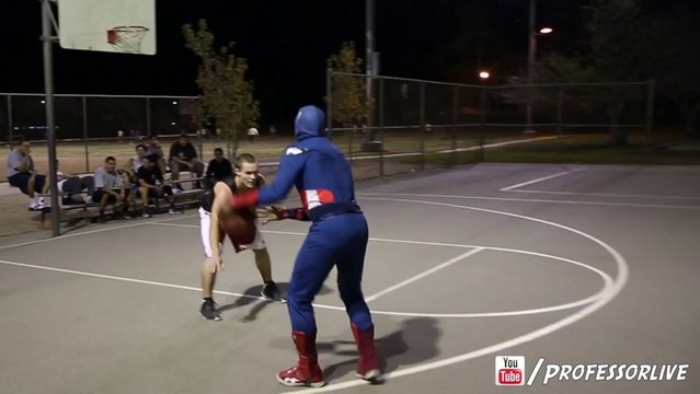 Captain America nous fait une démo de Basket-ball!