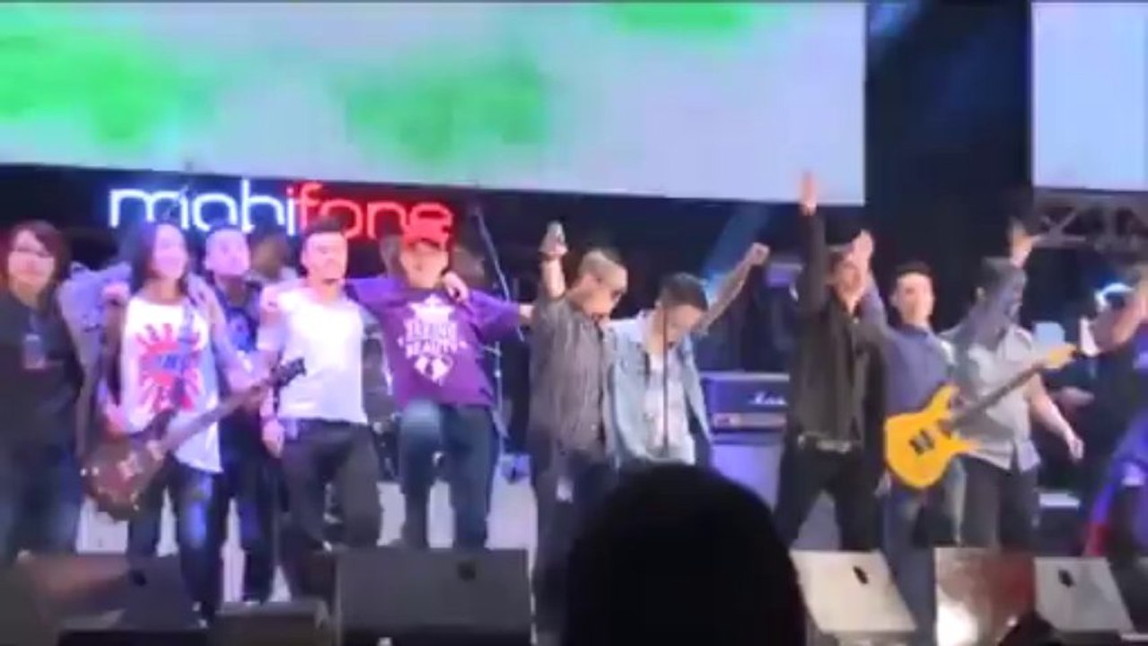 [MobiFone RockStorm 2013 - Hải Phòng] Tìm Lại - Microwave