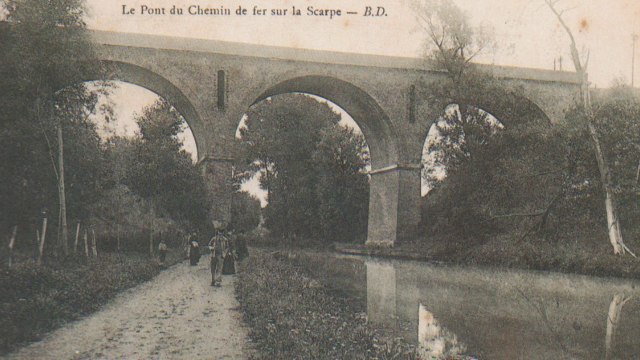 AGORA L'EMISSION 173 : LES ELEVES DE L'ECOLE LANGEVIN TRAVAILLENT SUR LA MEMOIRE DE LA GRANDE GUERRE