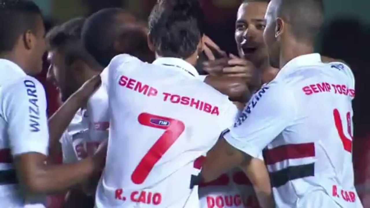 São Paulo goleia o Mogi no aniversário de Ceni
