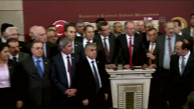 TBMM Genel Kurulu'ndaki kavga - CHP Grup Başkanvekilleri İnce ve Altay -