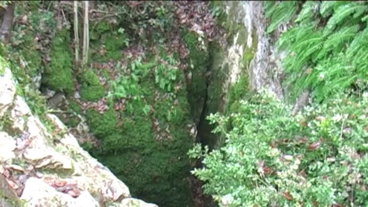 Spéléologie dans la grotte de Sénaillac-lauzès