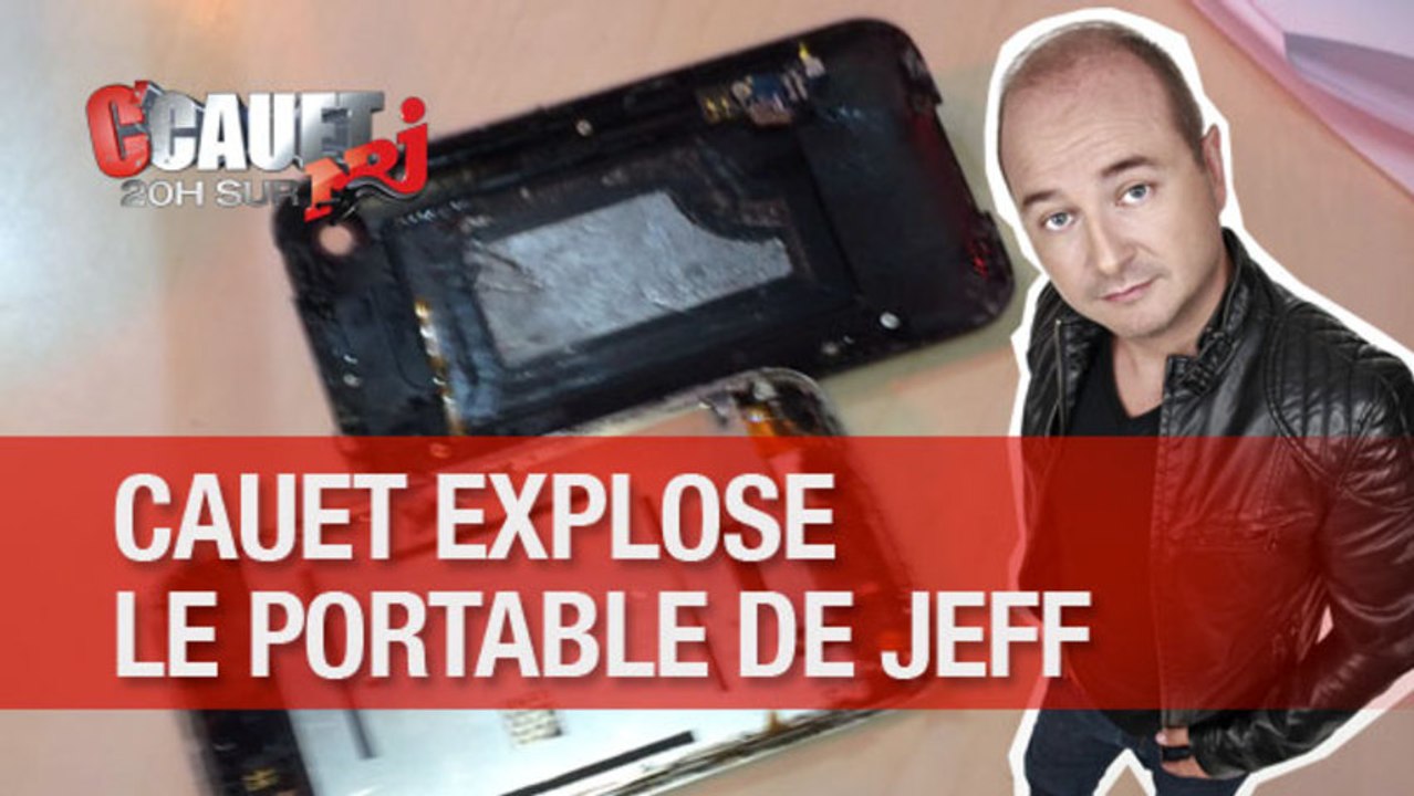 Cauet explose le portable de Jeff avec une fusé...