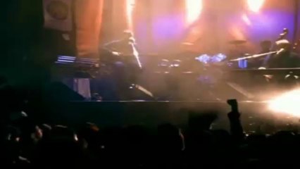 Sin Bandera - Kilometros (Video Oficial) VideoMusic