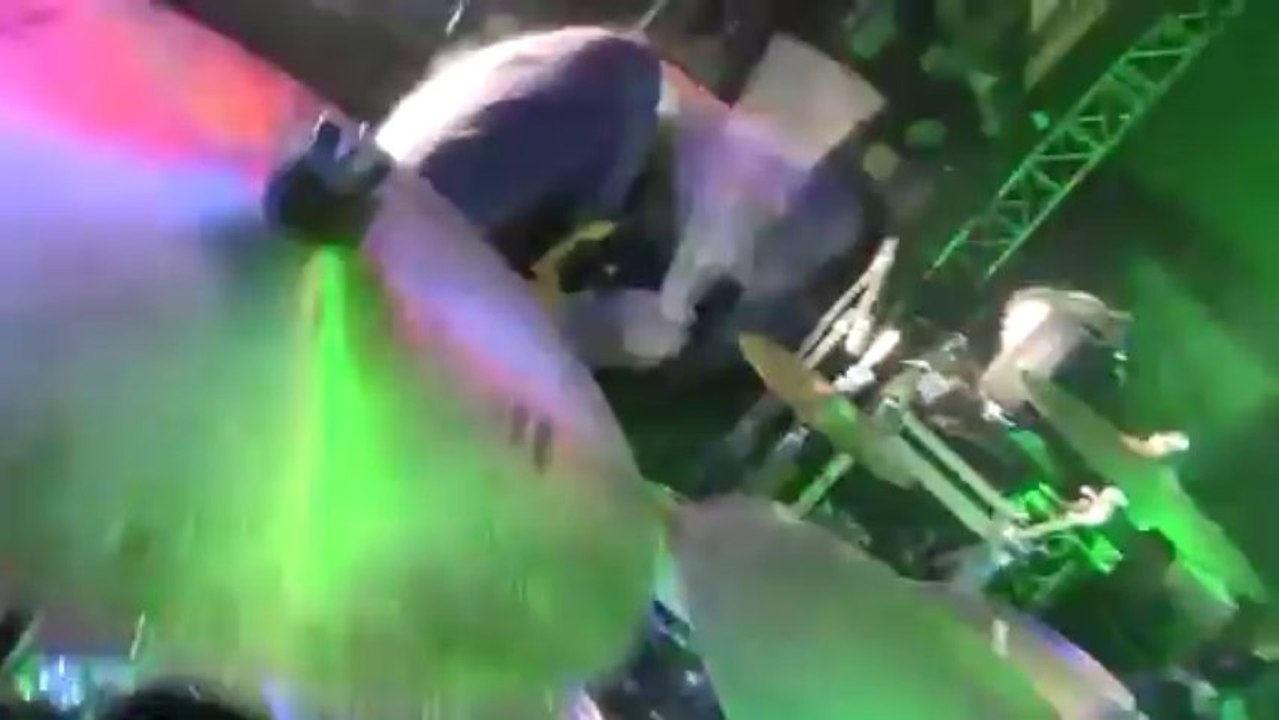 [MobiFone RockStorm 2013 - Huế] Gió Bấc - Ngũ Cung