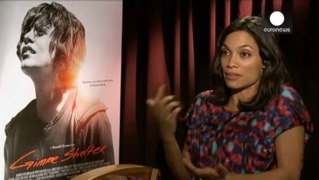 Rosario Dawson et Vanessa Hudgens dans Gimme shelter
