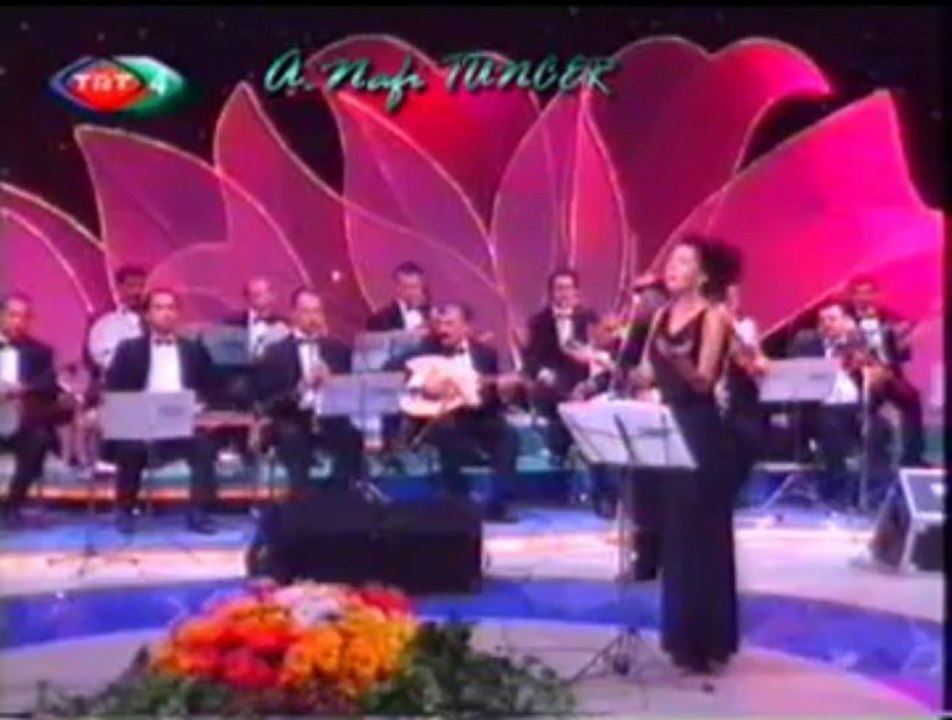 Elif GÜREŞÇİ ÇİFTÇİOĞLU-Aşkın Bana Bir Gizli Elem Oldu Güzel Yâr