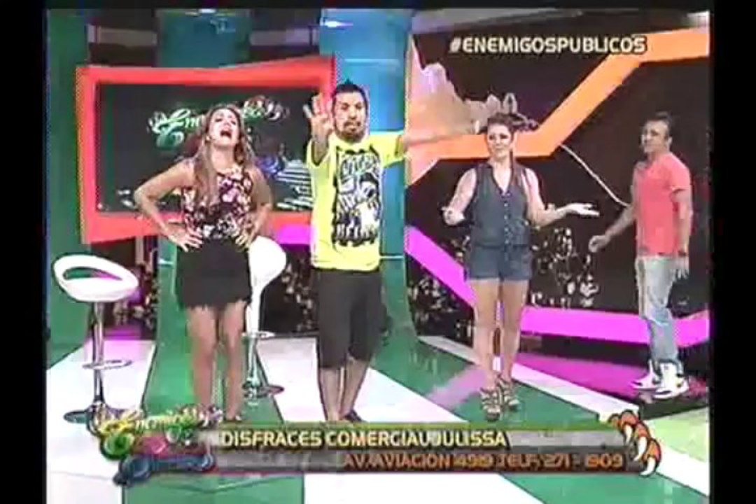 Joanna Boloña y Oriana Cicconi: en Enemigos Públicos 'El tamaño sí importa' (2/3)