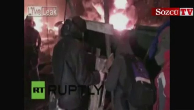 Ukrayna'yı alevler içinde bırakan dev sapanlar