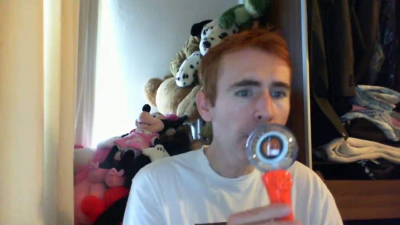 Wiwi égratigne "les murs porteurs" de Florent Pagny