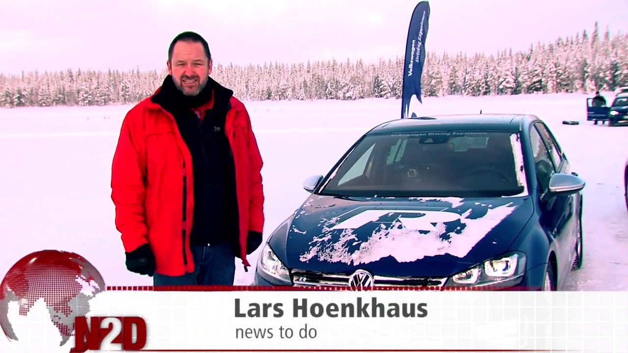 VW Golf R: Promis und Profis driften auf dem Eis