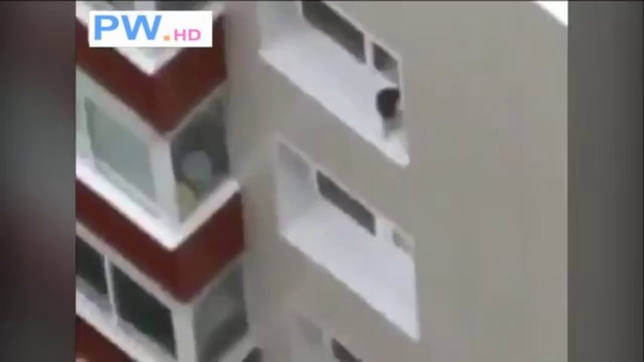 Terrifying Moment  Baby Filmed pacing high-rise Window Ledge !! OMG