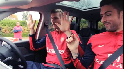 Vidéo : le Citroën Grand C4 Picasso testé par les joueurs d’Arsenal