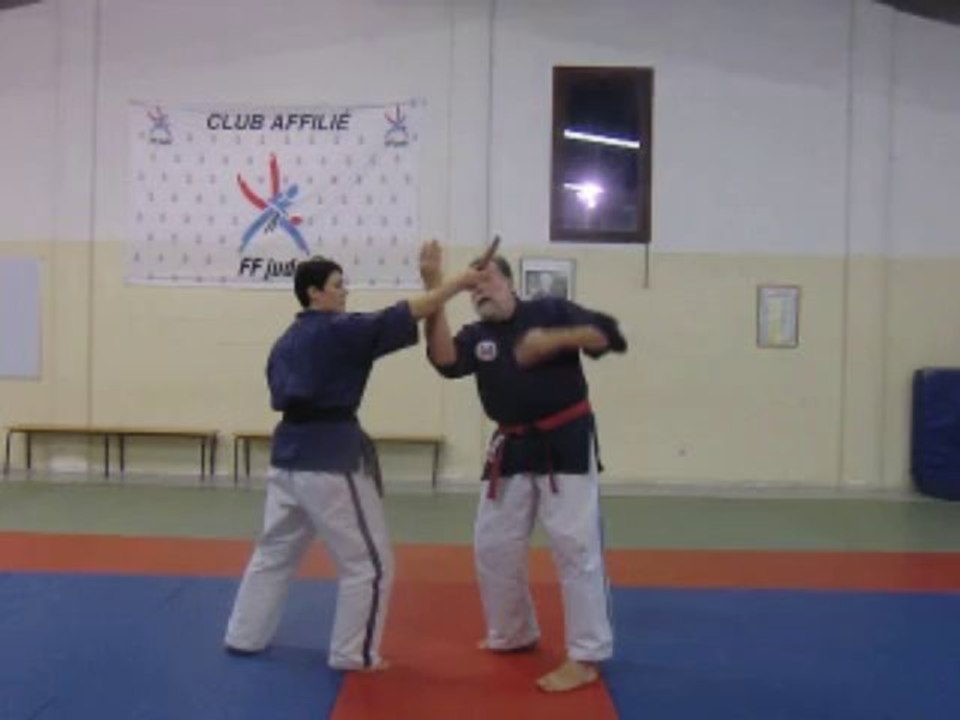 Educatif de parade sur les 8 attaques de Tanto Happo