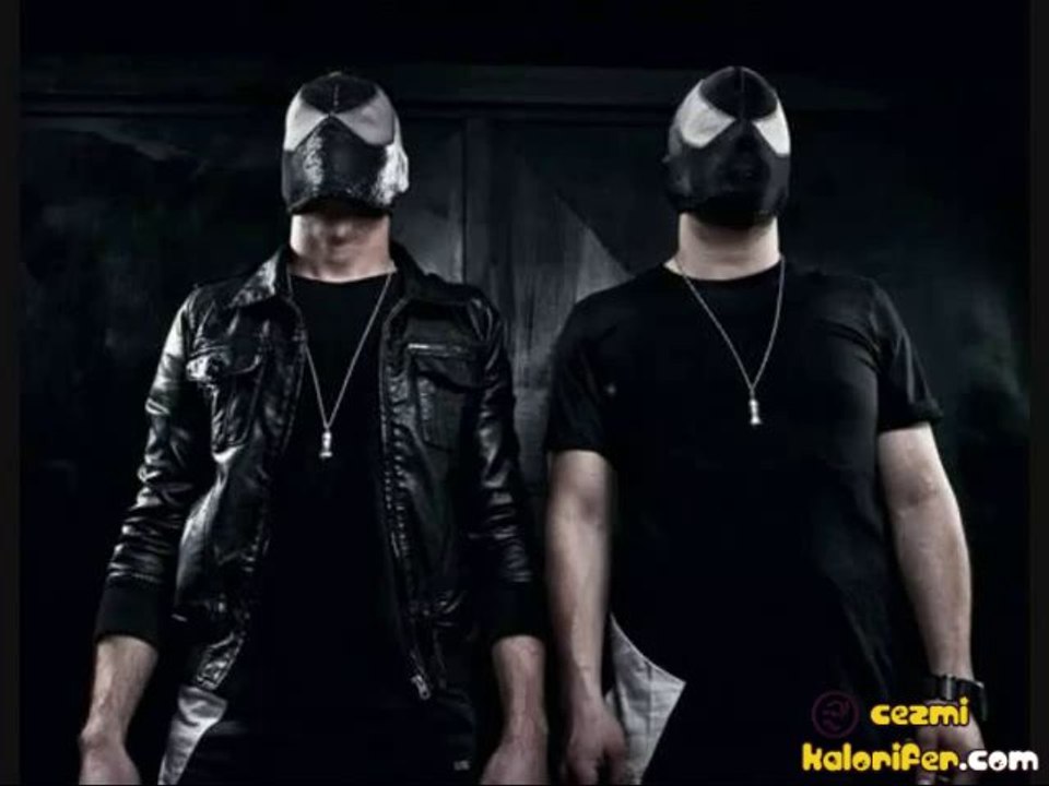 The Bloody Beetroots - Warp 1977 (feat. Steve Aoki and Boberman)