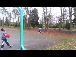 Enzo 1er fois à moto