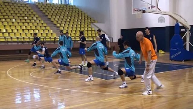 İnegöl Belediyespor Erkek Voleybol Takımı Antrenörü Mestan Açıklaması