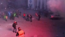 Ukraine : Manifestation au sabre laser (Star Wars)