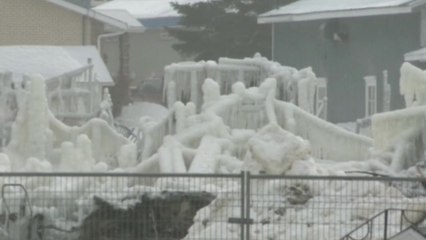 Crews melt ice in search for bodies at seniors' home fire
