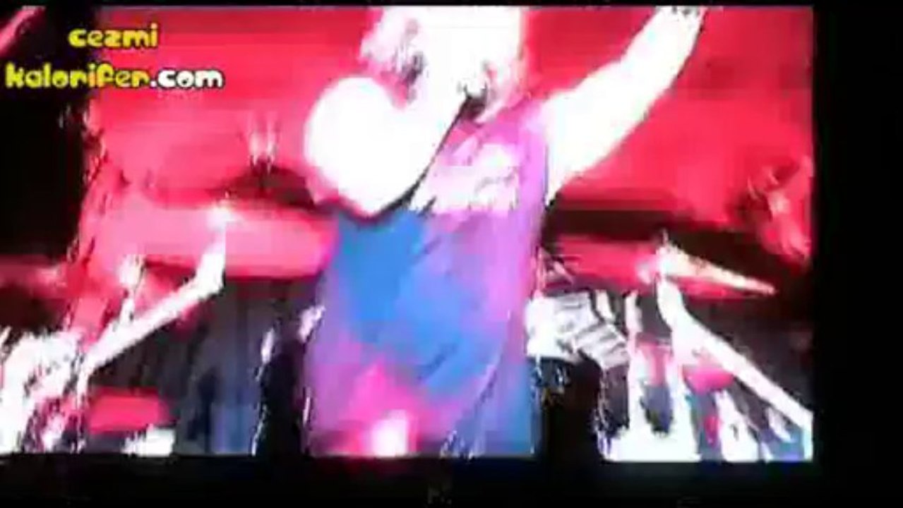 Drowning Pool - Killing Me