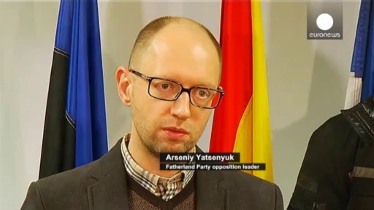 Ukraine : le commissaire européen Füle rencontre les deux parties