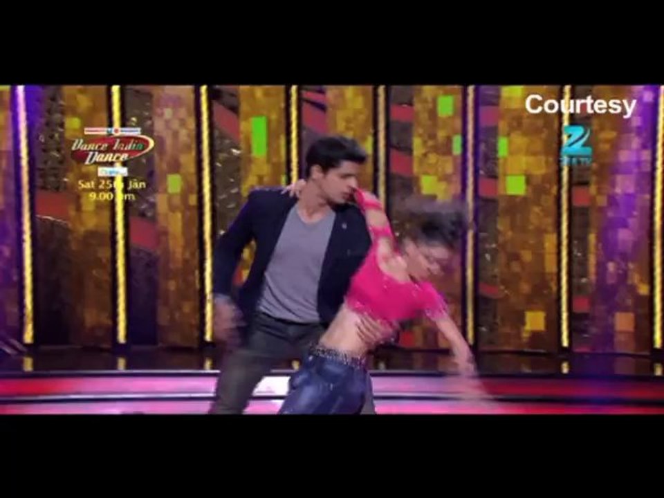 Sidharth dances with Swarali on Dance India Dance