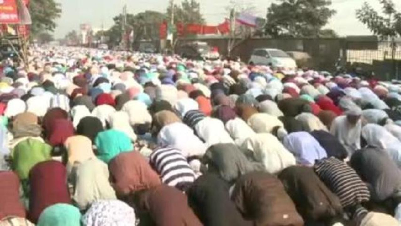 Muslims flock to Bangladesh for festival