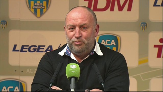 Conférence de presse AC Arles Avignon - FC Metz (1-0) : Franck DUMAS (ACA) - Albert CARTIER (FCM) - 2013/2014