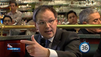 Maubeuge : exercice imposé du « Moi, maire » lors du café-débat Wéo-La Voix du Nord