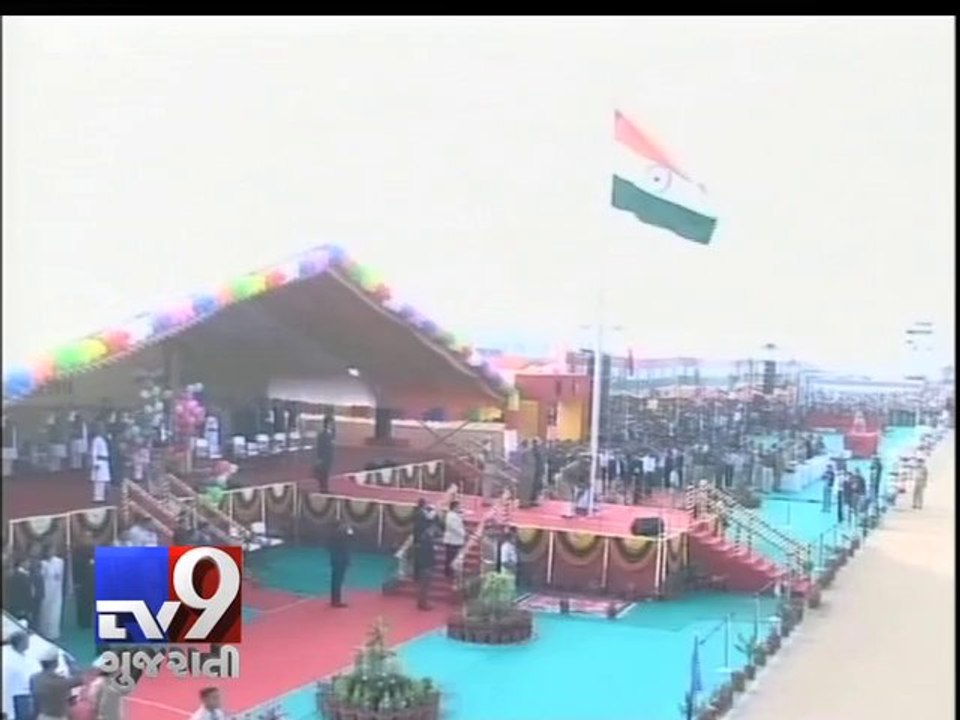 Watch Narendra Modi hoists tricolor on Republic Day at Himatnagar, Sabarkantha - Tv9 Gujarati