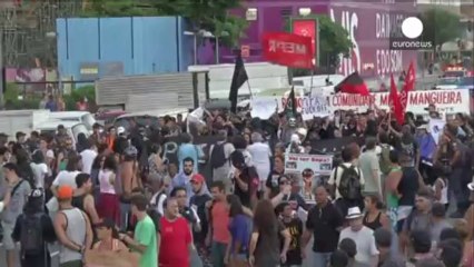 Violence mars anti-World Cup protests in Brazil