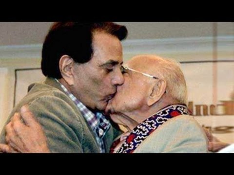 OMG! Dharmendra Smooches Politician Ram Jhetmalani