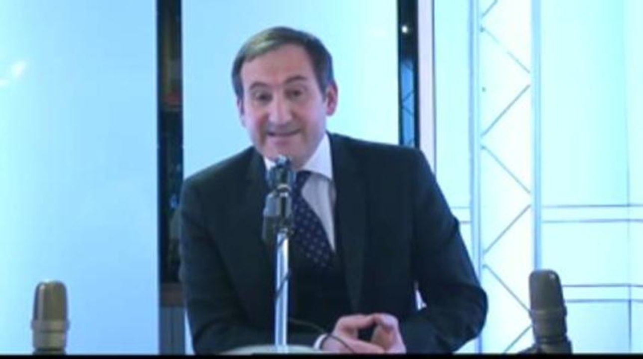 Hollande-Trierweiler : «Cette affaire privée laissera des traces politiques»