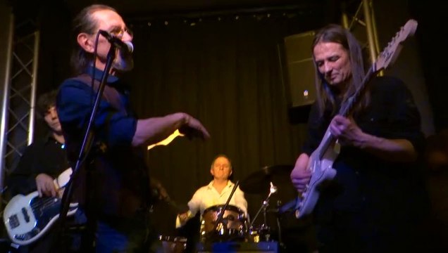 DESNOS MICHEL PRESENTE THE BLUES BAND SURVILLE AU MELROSE CAFE 24 1 2014 A AGDE ACT3