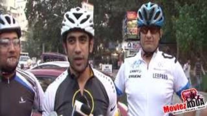 Amit Sadh Practicing Cycle Ride For Republic Day !