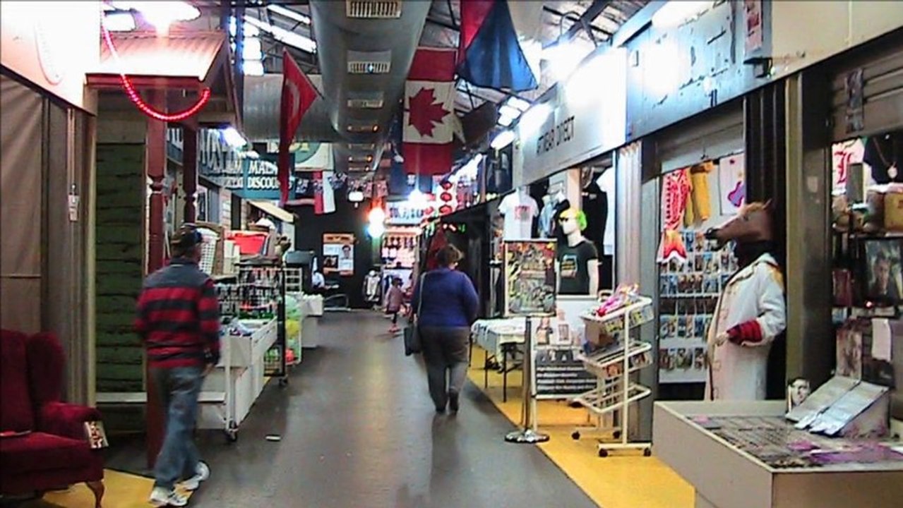 Malaga Markets or Mardi Gras Markets, Perth City - Western Australia Holidays