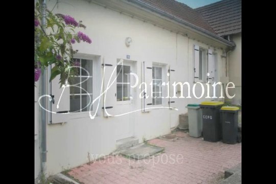Dpt Saône et loire (71) , à vendre GUEUGNON Centre, Maison T1 + T1bis PP de 70 m² Réf: MV001