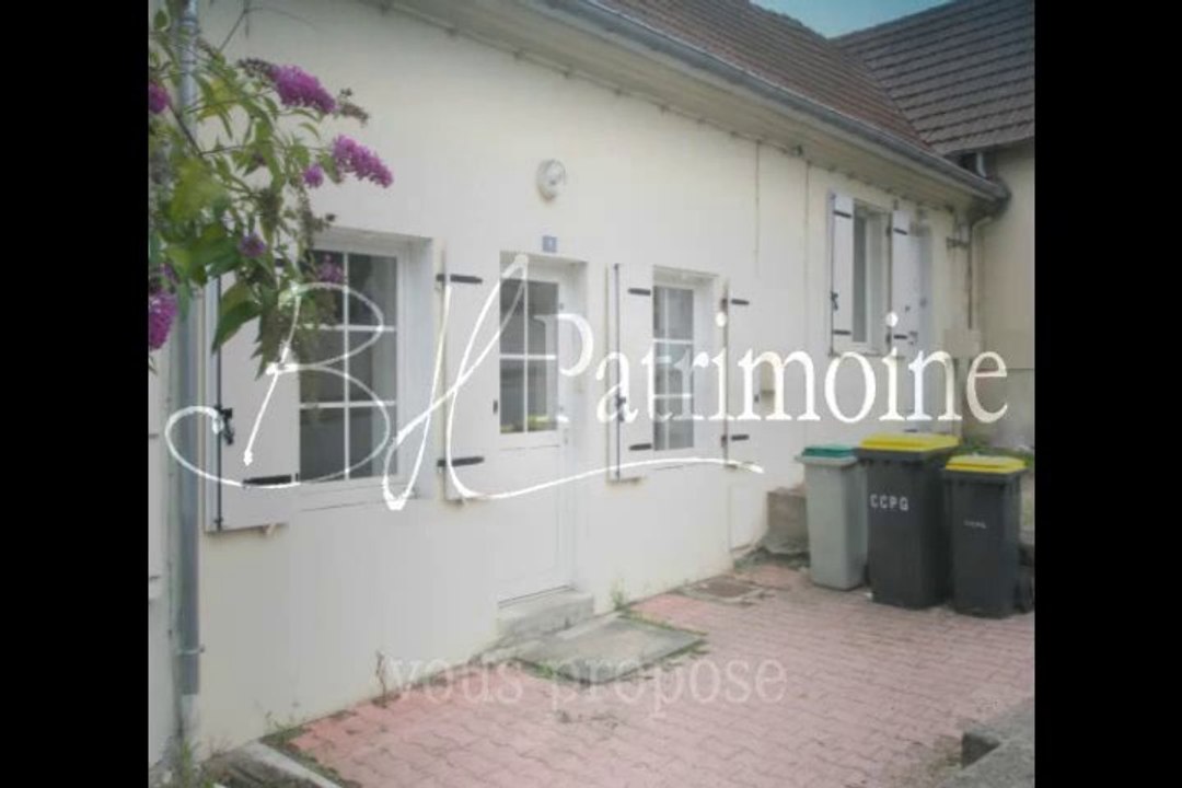 Dpt Saône et loire (71) , à vendre GUEUGNON Centre, Maison T1 + T1bis PP de 70 m² Réf: MV001