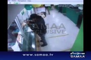 Robbers looted the bank with in 3 minutes