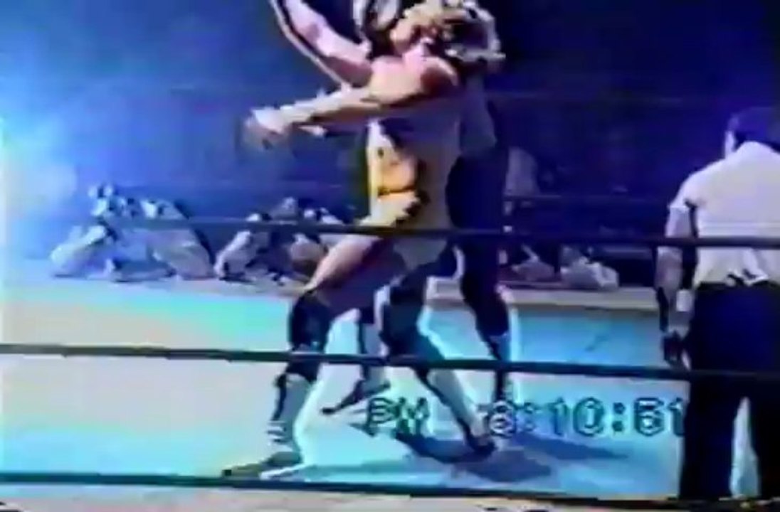 Owen Hart vs. Pegasus Kid (Handheld Footage - April 1991)