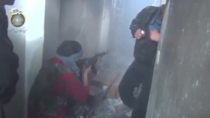 Syria peace talks hit more trouble as rebel city "starves"